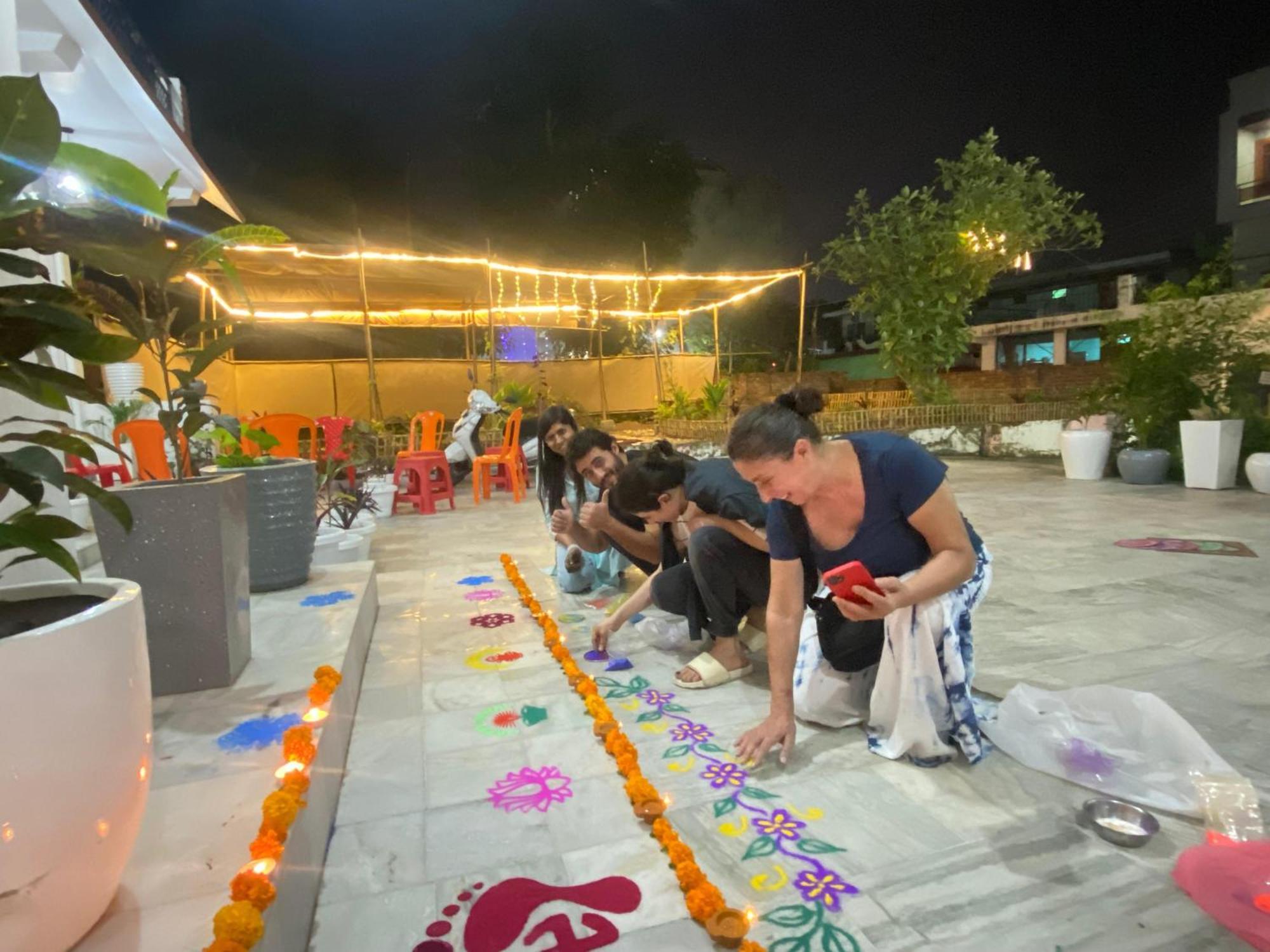 Holy Cow Otel Rishīkesh Dış mekan fotoğraf